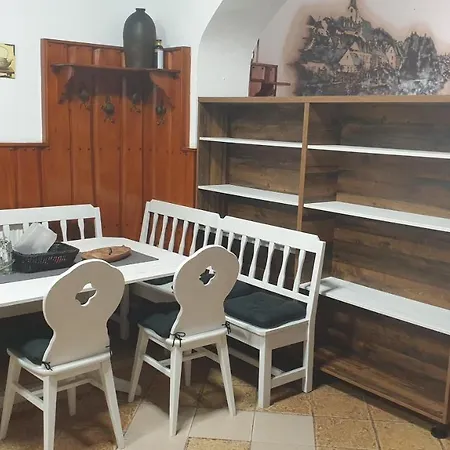 Ubytovani Tyn Nad Vltavou Apartamento *